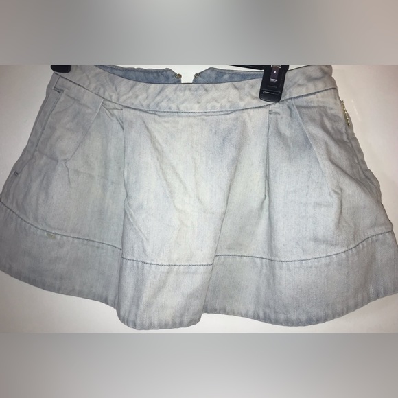 Married to the Mob - Picture 1 of 4